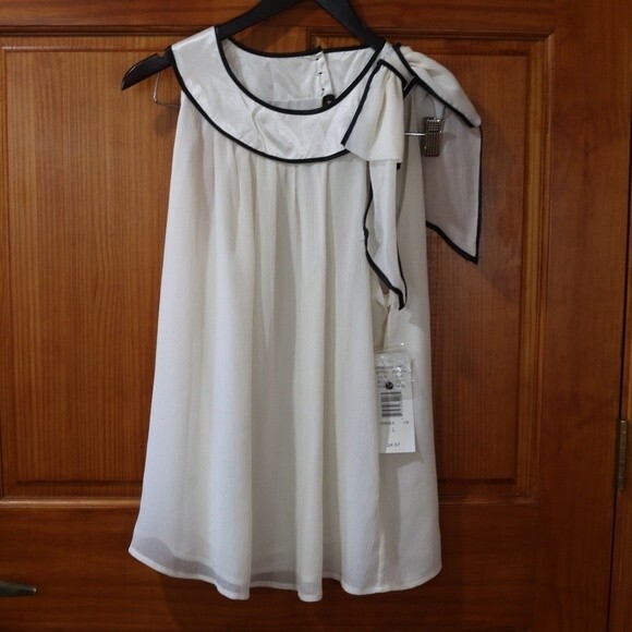 Allison Taylor White Sleeveless Big Floppy Bow Pleated Yoke Top NWT LG - Picture 2 of 12